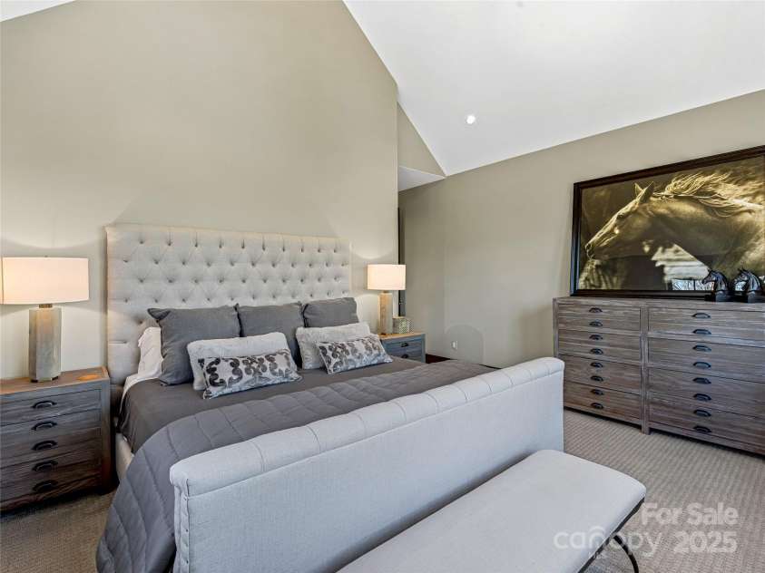 18 Wolfe Cove Road, Asheville, NC 28804.  MLS# CAR4231341, YatesRealty ID 21400. 2nd upstairs bedroom