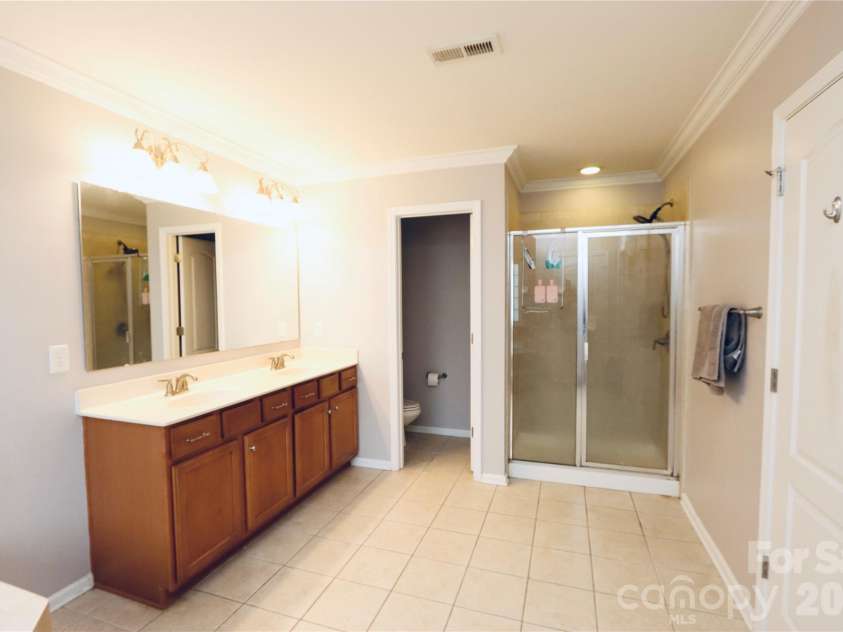 3586 Larkhaven Avenue, Concord, NC 28027.  MLS# CAR4398319, YatesRealty ID 21400. 