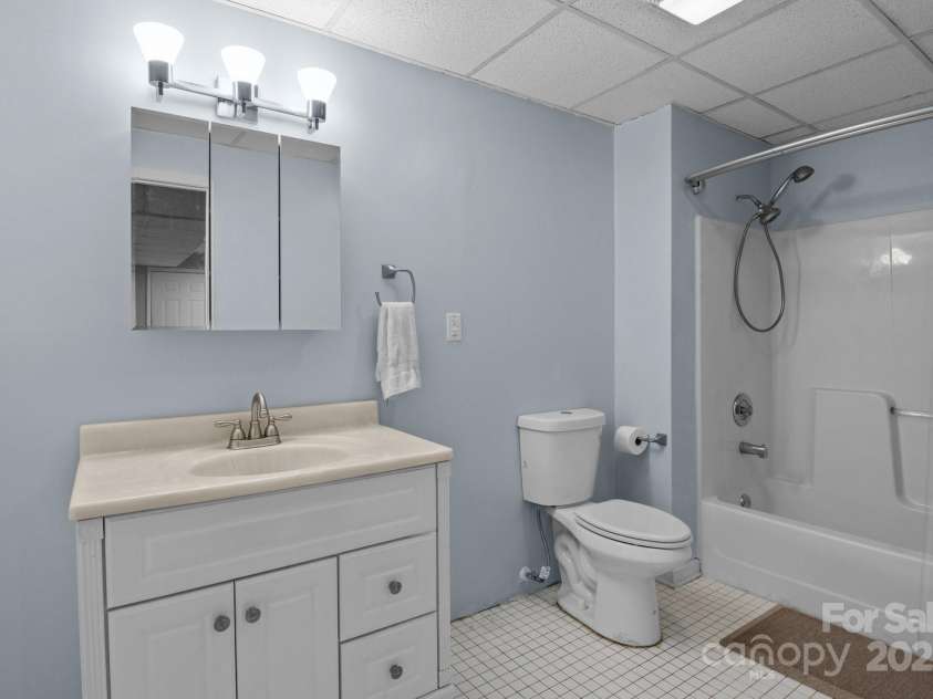 223 Tennessee Trail, Lincolnton, NC 28092.  MLS# CAR4263075, YatesRealty ID 21401. 