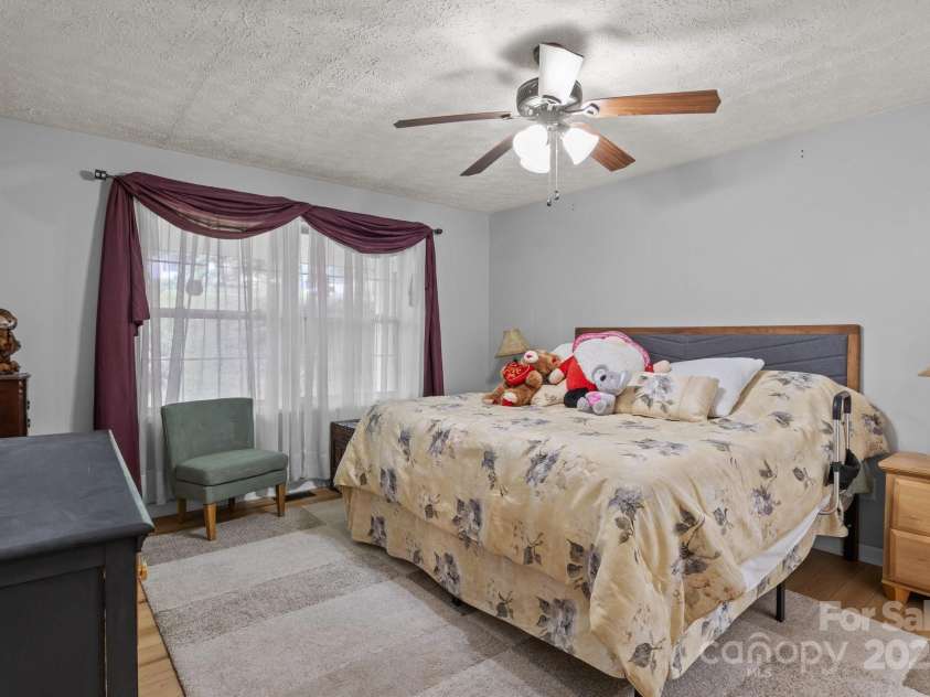 223 Tennessee Trail, Lincolnton, NC 28092.  MLS# CAR4263075, YatesRealty ID 21401. 