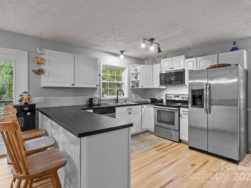 223 Tennessee Trail, Lincolnton, NC 28092.  MLS# CAR4263075, YatesRealty ID 21401. 