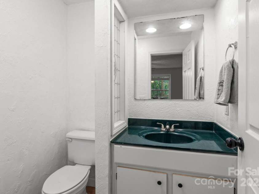 223 Tennessee Trail, Lincolnton, NC 28092.  MLS# CAR4263075, YatesRealty ID 21401. 