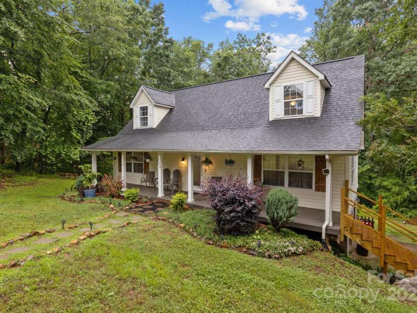 223 Tennessee Trail, Lincolnton, NC 28092.  MLS# CAR4263075, YatesRealty ID 21401. 