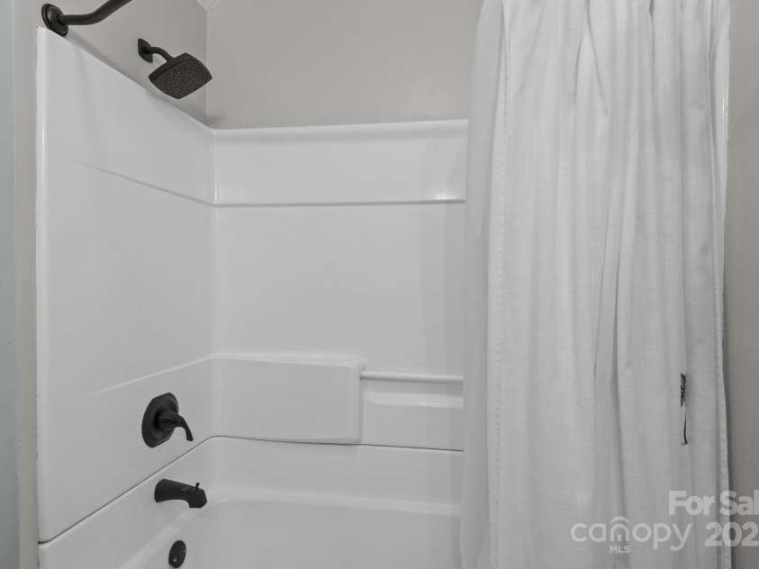 223 Tennessee Trail, Lincolnton, NC 28092.  MLS# CAR4263075, YatesRealty ID 21401. 