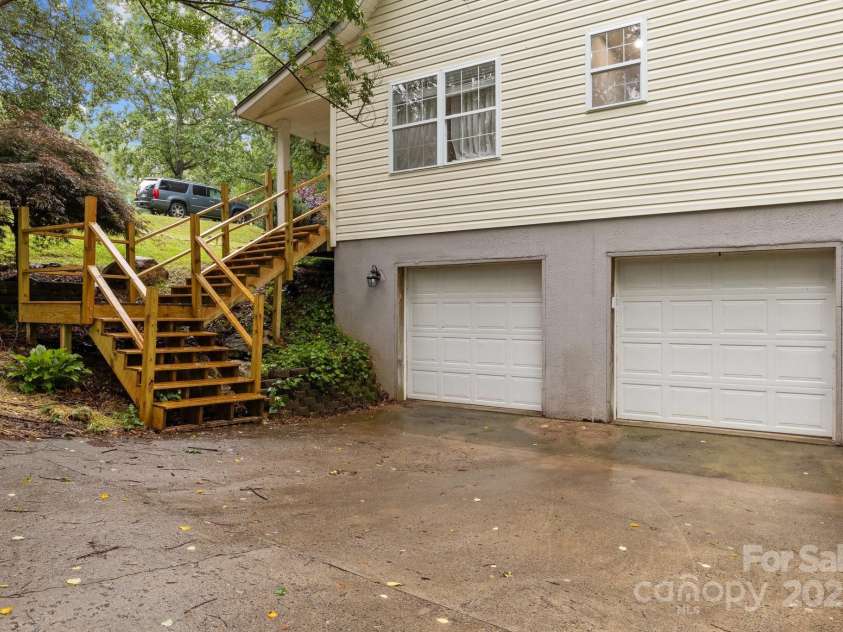 223 Tennessee Trail, Lincolnton, NC 28092.  MLS# CAR4263075, YatesRealty ID 21401. 