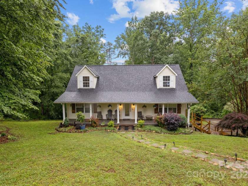 223 Tennessee Trail, Lincolnton, NC 28092.  MLS# CAR4263075, YatesRealty ID 21401. 