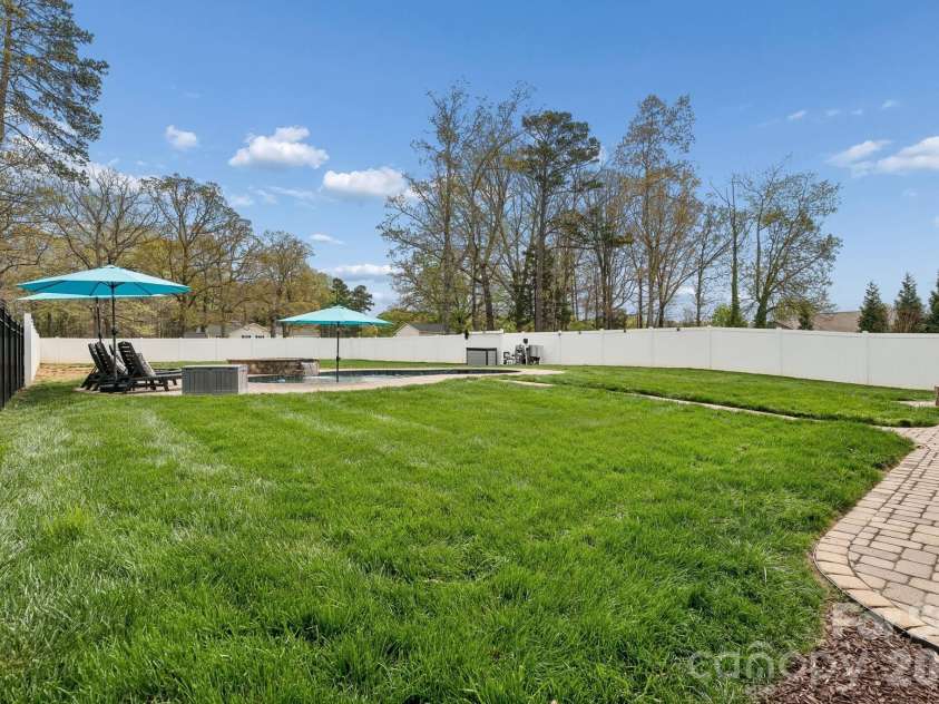 109 Avalon Reserve Drive, Mooresville, NC 28115.  MLS# CAR4359512, YatesRealty ID 21402. 