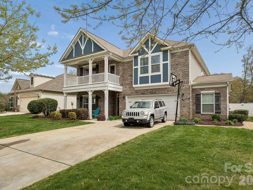 109 Avalon Reserve Drive, Mooresville, NC 28115.  MLS# CAR4359512, YatesRealty ID 21402. 