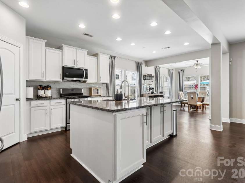109 Avalon Reserve Drive, Mooresville, NC 28115.  MLS# CAR4359512, YatesRealty ID 21402. 