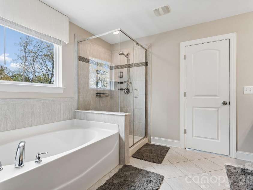 109 Avalon Reserve Drive, Mooresville, NC 28115.  MLS# CAR4359512, YatesRealty ID 21402. 