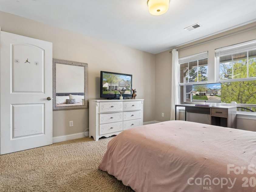 109 Avalon Reserve Drive, Mooresville, NC 28115.  MLS# CAR4359512, YatesRealty ID 21402. 