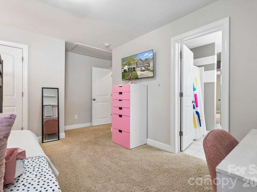 109 Avalon Reserve Drive, Mooresville, NC 28115.  MLS# CAR4359512, YatesRealty ID 21402. 