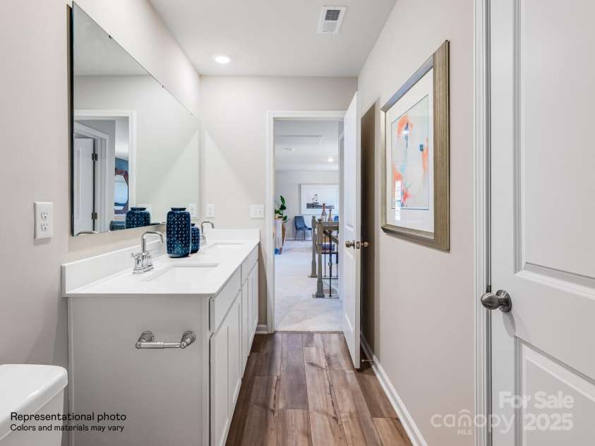 1556 Cottage Creek Drive, Bessemer City, NC 28016.  MLS# CAR4272139, YatesRealty ID 21402. Bathroom