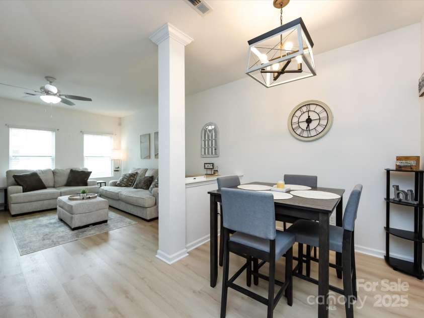 13422 Calloway Glen Drive, Charlotte, NC 28273.  MLS# CAR4264290, YatesRealty ID 21403. 