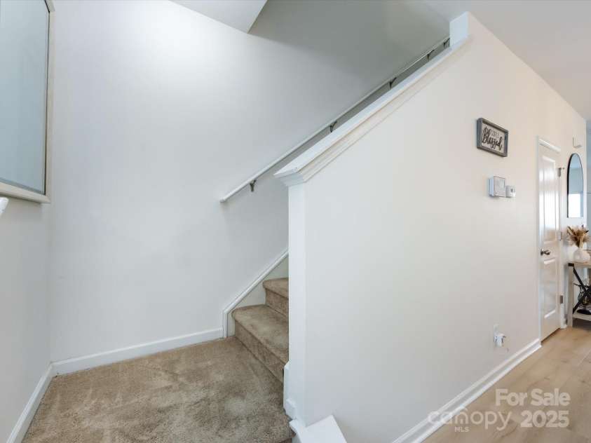 13422 Calloway Glen Drive, Charlotte, NC 28273.  MLS# CAR4264290, YatesRealty ID 21403. 