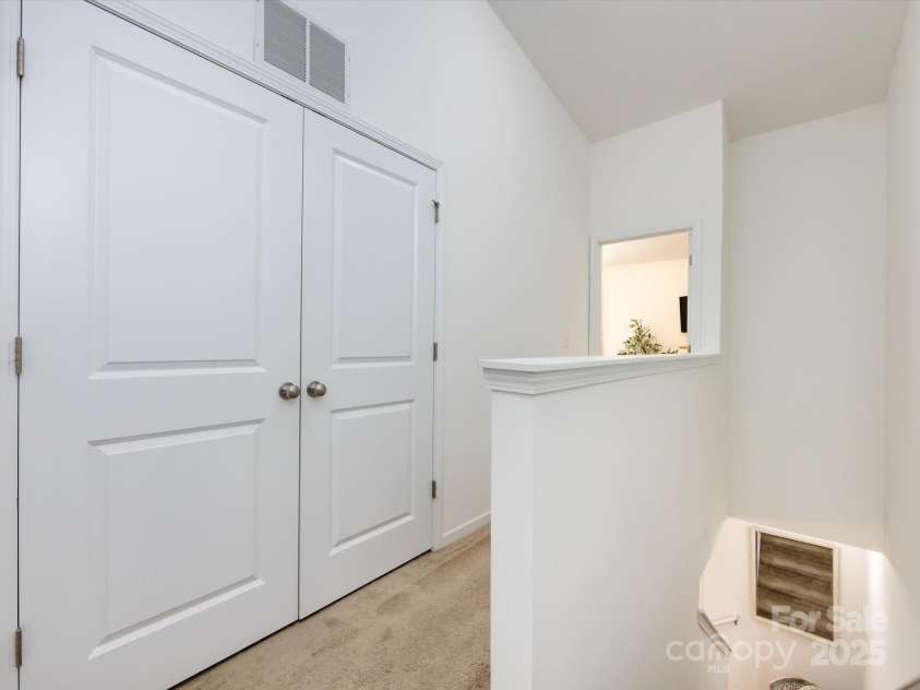 13422 Calloway Glen Drive, Charlotte, NC 28273.  MLS# CAR4264290, YatesRealty ID 21403. 