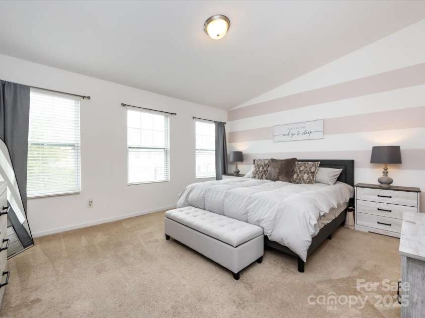 13422 Calloway Glen Drive, Charlotte, NC 28273.  MLS# CAR4264290, YatesRealty ID 21403. 