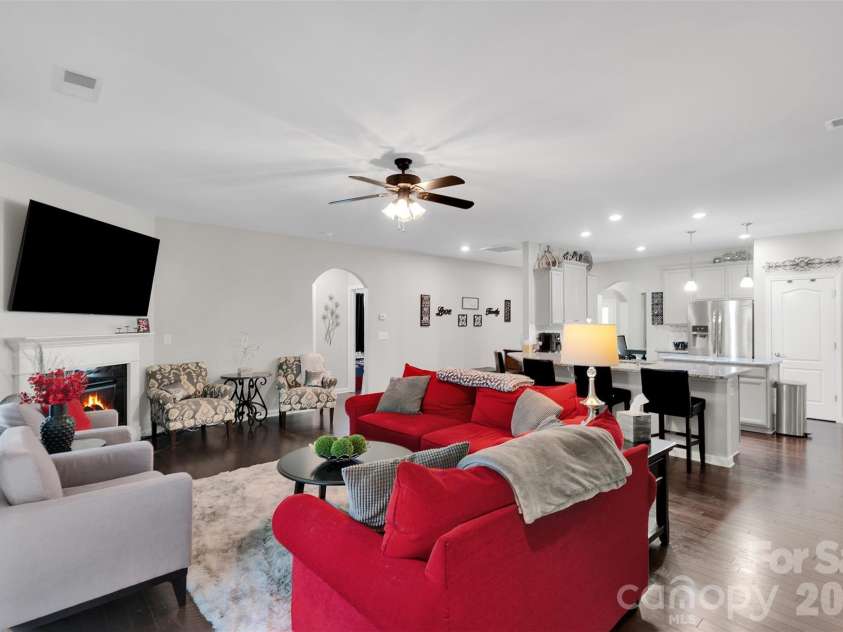 379 Kentmere Lane, Lake Wylie, SC 29710.  MLS# CAR4345888, YatesRealty ID 21403. 