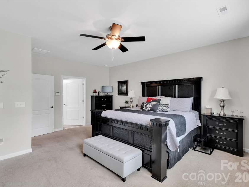 379 Kentmere Lane, Lake Wylie, SC 29710.  MLS# CAR4345888, YatesRealty ID 21403. 
