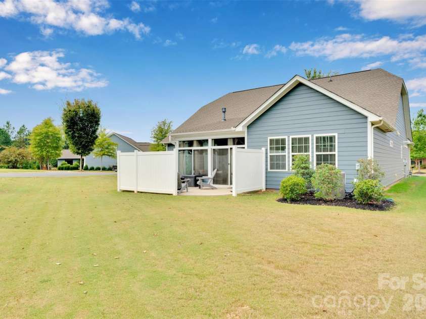 379 Kentmere Lane, Lake Wylie, SC 29710.  MLS# CAR4345888, YatesRealty ID 21403. 