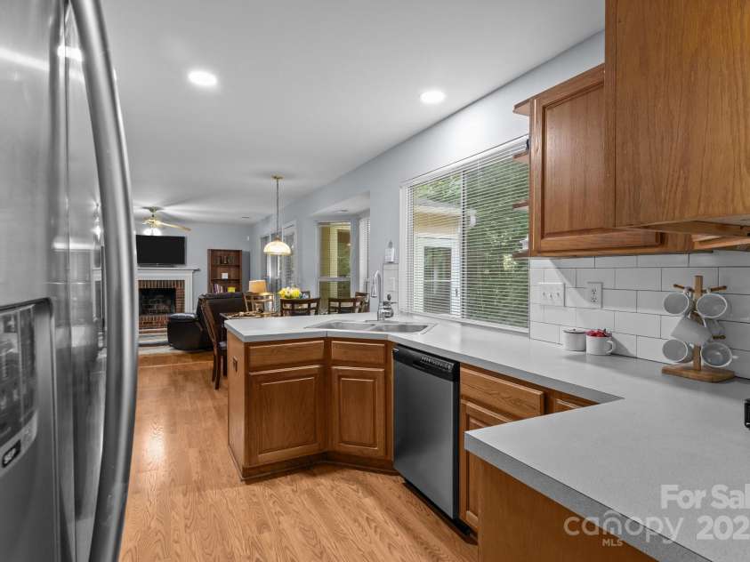 7212 Morsey Court, Charlotte, NC 28269.  MLS# CAR4268326, YatesRealty ID 21404. Open living area