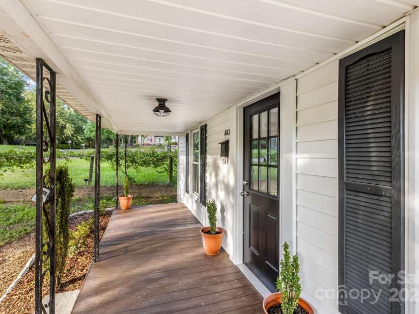 402 Ford Street, Kannapolis, NC 28083.  MLS# CAR4272741, YatesRealty ID 21405. 