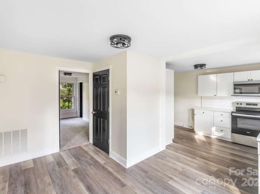 402 Ford Street, Kannapolis, NC 28083.  MLS# CAR4272741, YatesRealty ID 21405. 