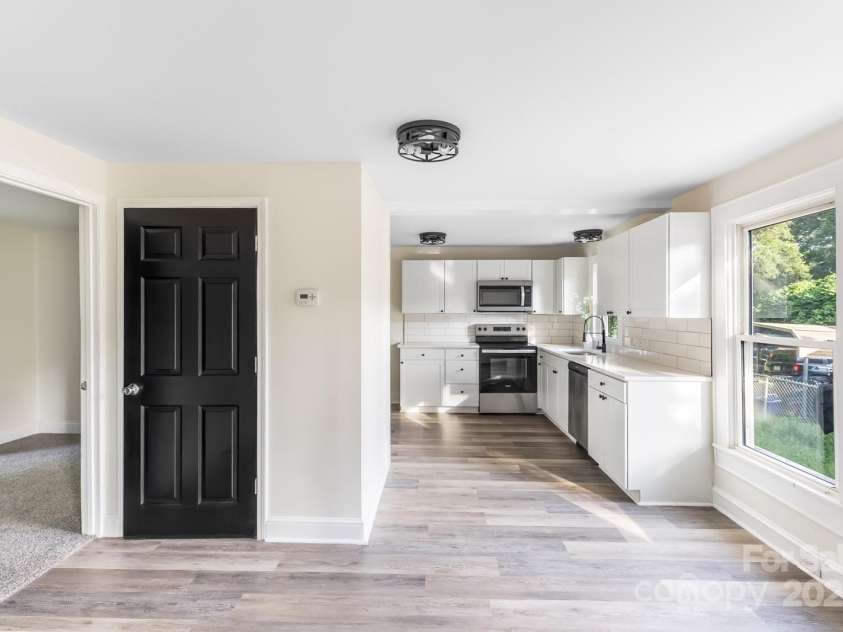 402 Ford Street, Kannapolis, NC 28083.  MLS# CAR4272741, YatesRealty ID 21405. 