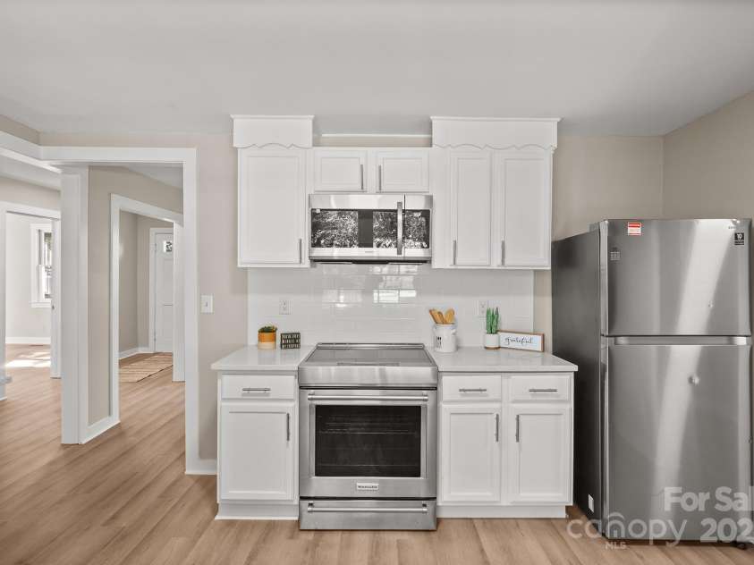 3500 Blessing Street, Charlotte, NC 28208.  MLS# CAR4311662, YatesRealty ID 21406. 