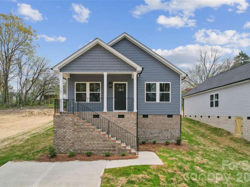 702 6th Street, Spencer, NC 28159.  MLS# CAR4362687, YatesRealty ID 21406. 