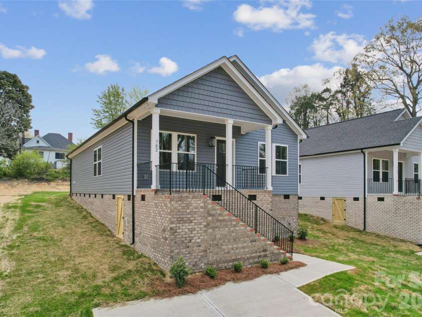 702 6th Street, Spencer, NC 28159.  MLS# CAR4362687, YatesRealty ID 21406. 