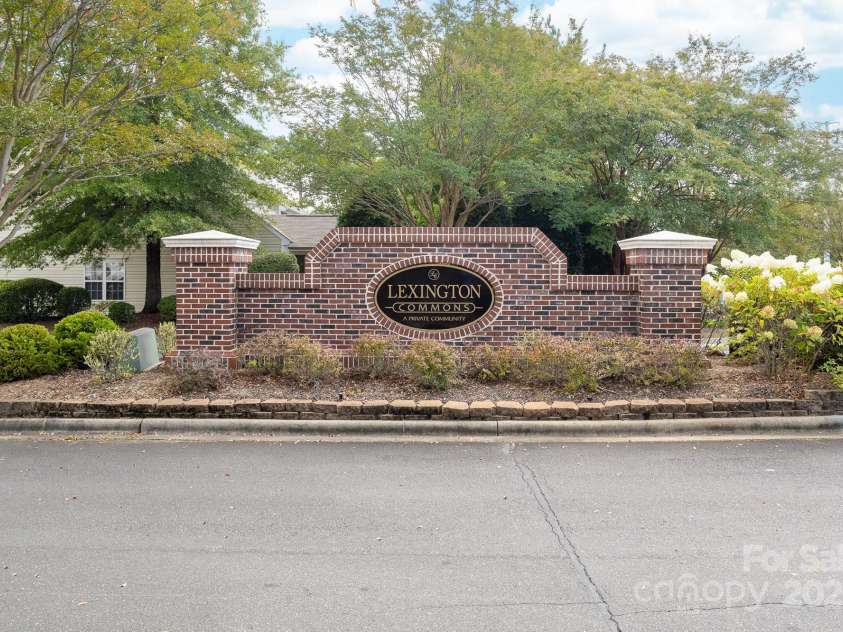 1542 Maypine Commons Way, Rock Hill, SC 29732.  MLS# CAR4303451, YatesRealty ID 21408. 