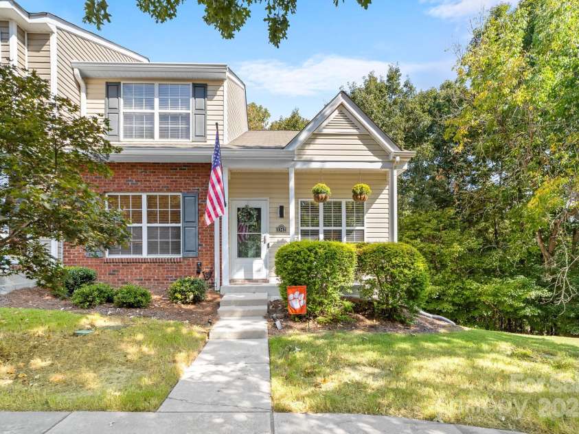 1542 Maypine Commons Way, Rock Hill, SC 29732.  MLS# CAR4303451, YatesRealty ID 21408. End unit backs up to wooded area
