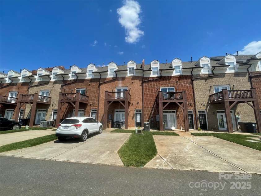 2411 Bonterra Boulevard, Indian Trail, NC 28079.  MLS# CAR4263793, YatesRealty ID 21408. 