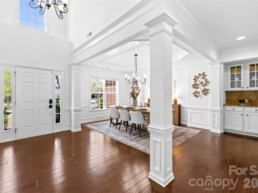 2805 Julian Glen Circle, Waxhaw, NC 28173.  MLS# CAR4366670, YatesRealty ID 21409. 