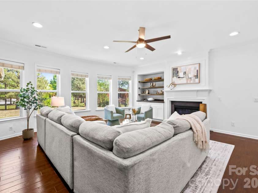 2805 Julian Glen Circle, Waxhaw, NC 28173.  MLS# CAR4366670, YatesRealty ID 21409. 