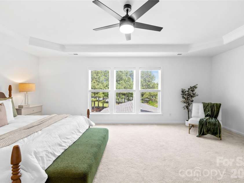 2805 Julian Glen Circle, Waxhaw, NC 28173.  MLS# CAR4366670, YatesRealty ID 21409. 