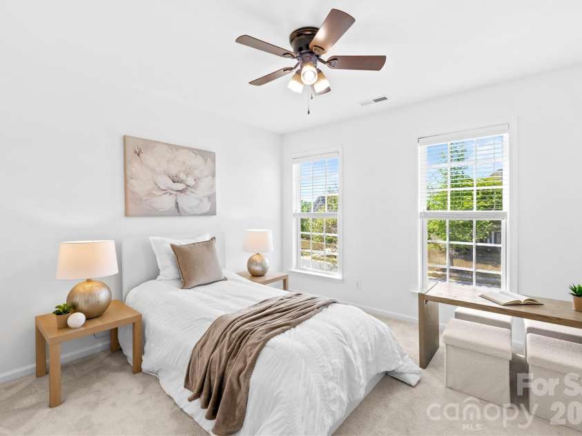 2805 Julian Glen Circle, Waxhaw, NC 28173.  MLS# CAR4366670, YatesRealty ID 21409. 