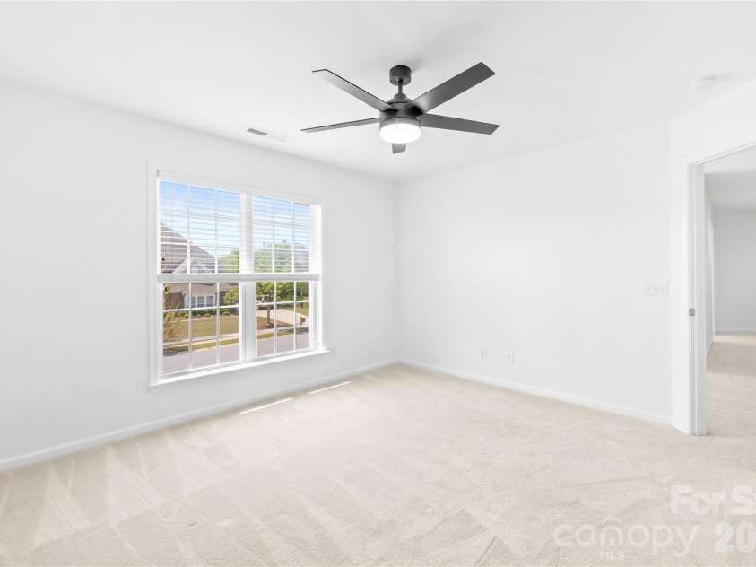 2805 Julian Glen Circle, Waxhaw, NC 28173.  MLS# CAR4366670, YatesRealty ID 21409. 