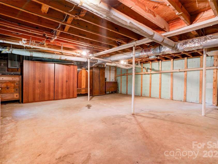 619 Sanders Road, Shelby, NC 28150.  MLS# CAR4256179, YatesRealty ID 21409. Basement