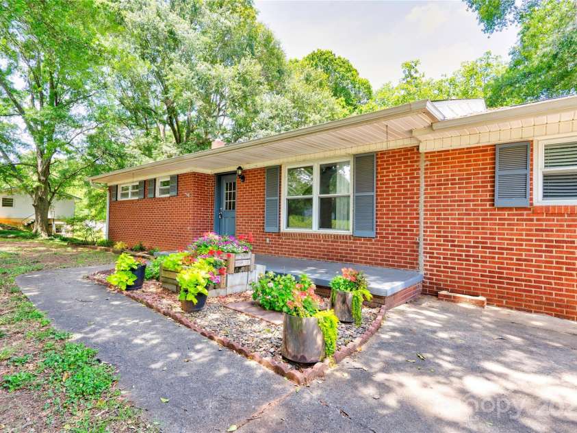 619 Sanders Road, Shelby, NC 28150.  MLS# CAR4256179, YatesRealty ID 21409. Front