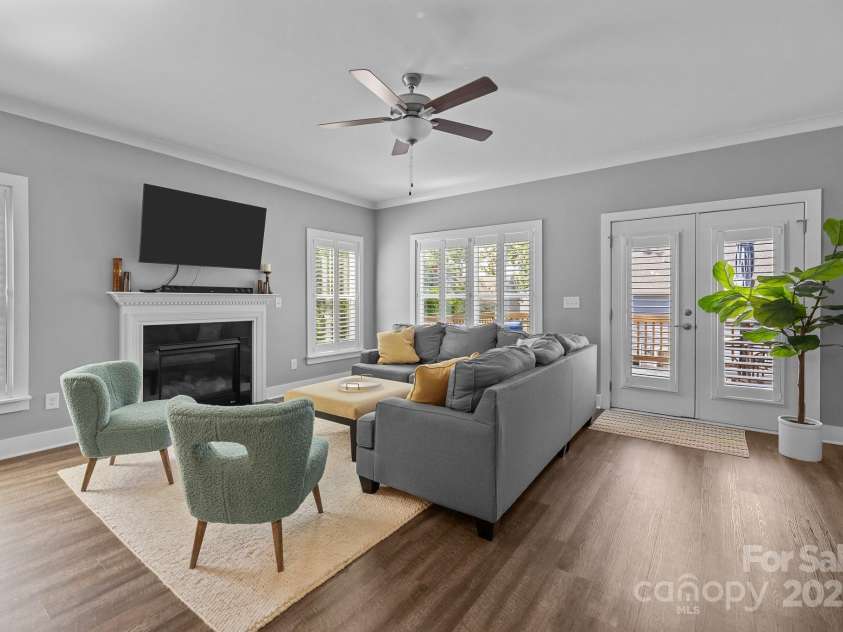 414 King Street, Waxhaw, NC 28173.  MLS# CAR4254276, YatesRealty ID 21410. 