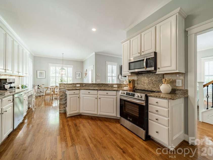 6121 Caseys Side Way, Fort Mill, SC 29708.  MLS# CAR4372975, YatesRealty ID 21410. 