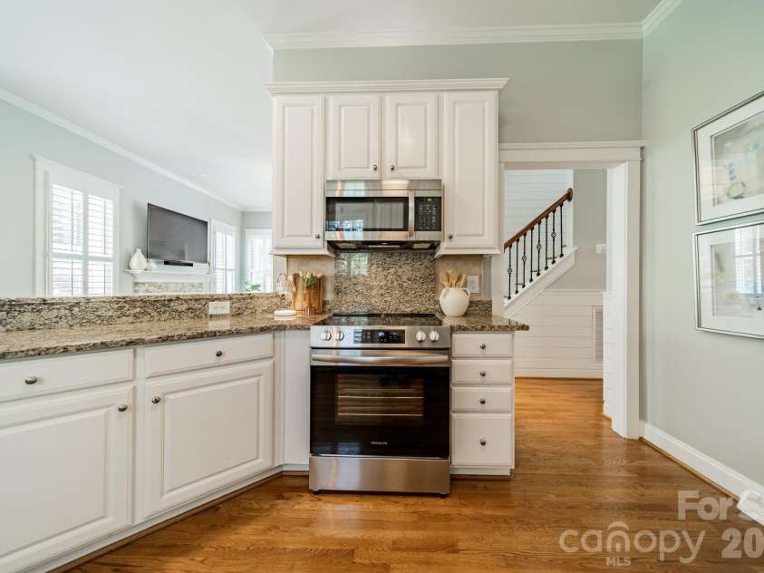 6121 Caseys Side Way, Fort Mill, SC 29708.  MLS# CAR4372975, YatesRealty ID 21410. 
