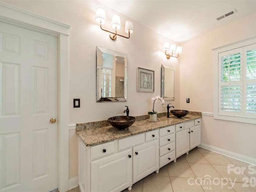 6121 Caseys Side Way, Fort Mill, SC 29708.  MLS# CAR4372975, YatesRealty ID 21410. 