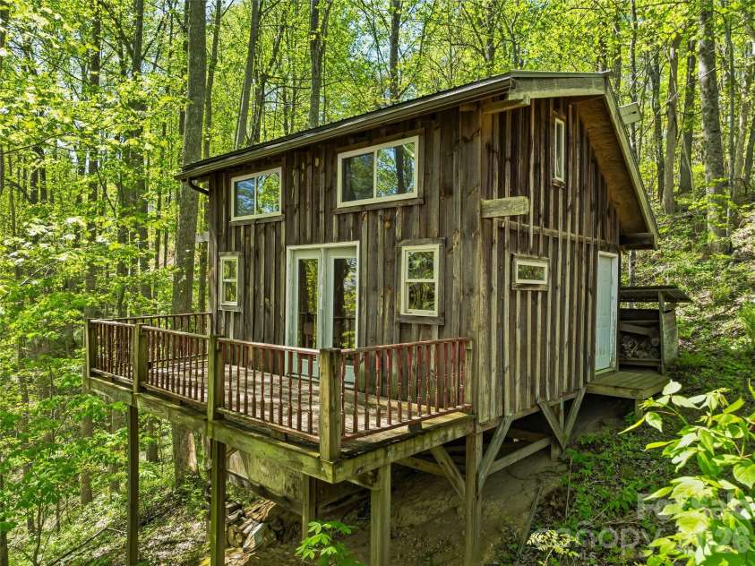 3167 Lumptown Road, Marshall, NC 28753.  MLS# CAR4375493, YatesRealty ID 21411. 