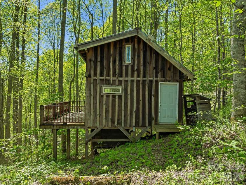 3167 Lumptown Road, Marshall, NC 28753.  MLS# CAR4375493, YatesRealty ID 21411. 