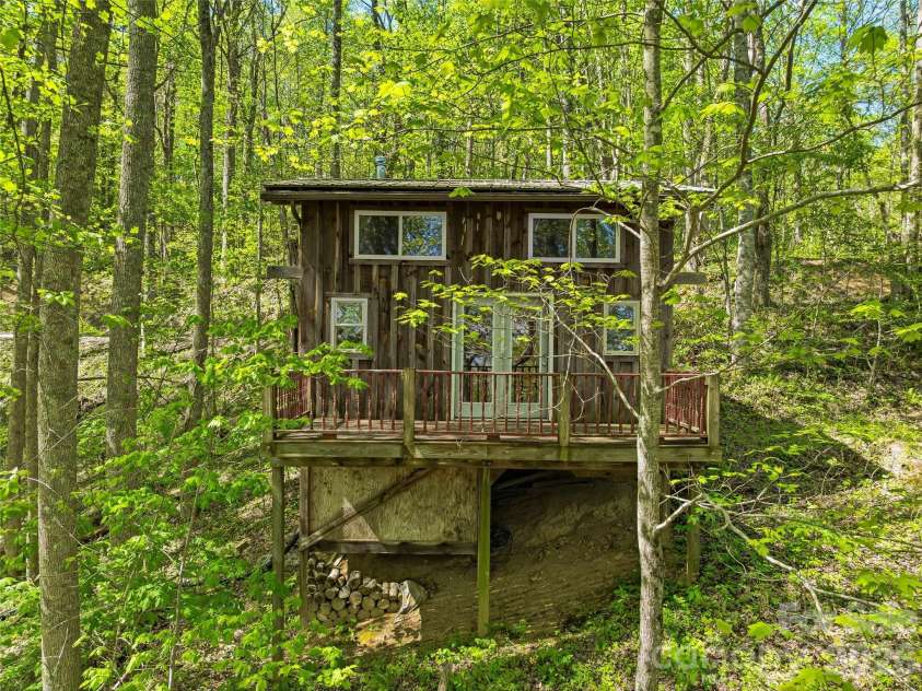 3167 Lumptown Road, Marshall, NC 28753.  MLS# CAR4375493, YatesRealty ID 21411. 