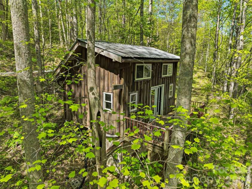 3167 Lumptown Road, Marshall, NC 28753.  MLS# CAR4375493, YatesRealty ID 21411. 
