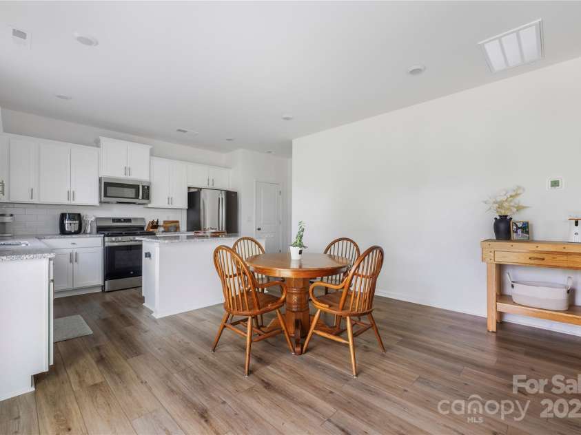 699 Kitfox Drive, Concord, NC 28027.  MLS# CAR4255513, YatesRealty ID 21411. 